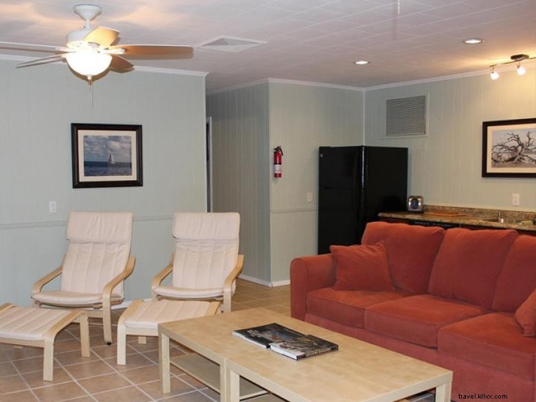 Green House Cottage – Cozy Coastal Retreat in St. Marys, Georgia