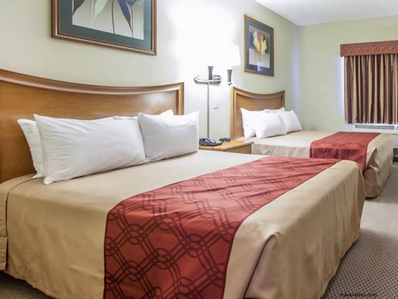 Econo Lodge Inn & Suites in Rockmart – Comfort & Convenience