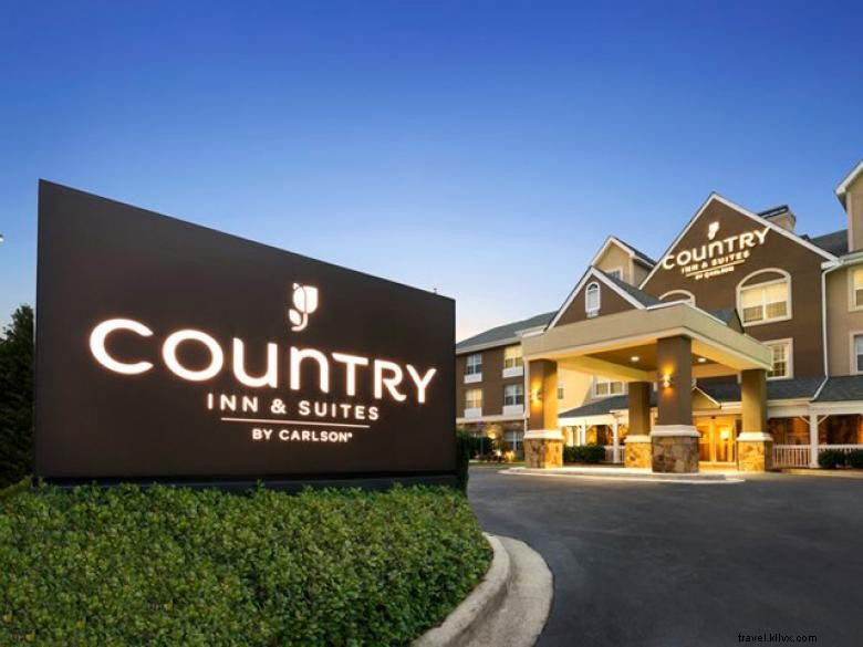 Country Inn & Suites by Radisson – Comfortable & Convenient Stay in Norcross
