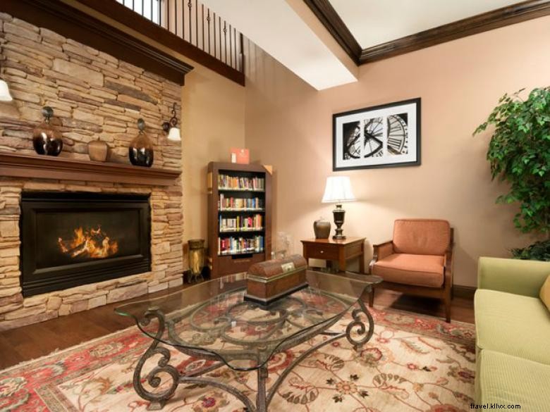 Country Inn & Suites by Radisson – Comfortable & Convenient Stay in Norcross