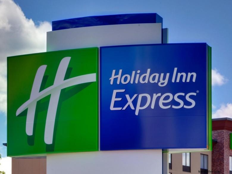Holiday Inn Express & Suites Milledgeville – Modern Comfort Near Downtown