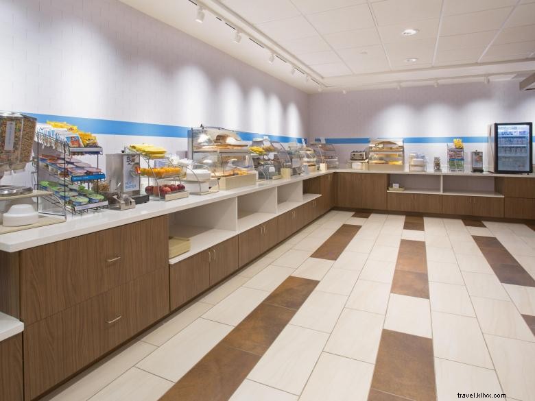 Holiday Inn Express & Suites Milledgeville – Modern Comfort Near Downtown