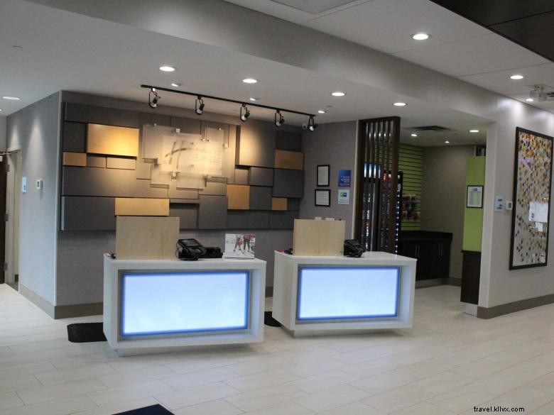 Holiday Inn Express & Suites Milledgeville – Modern Comfort Near Downtown