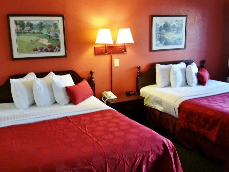 Country Hearth Inn & Suites – Cozy & Affordable Stays in Augusta