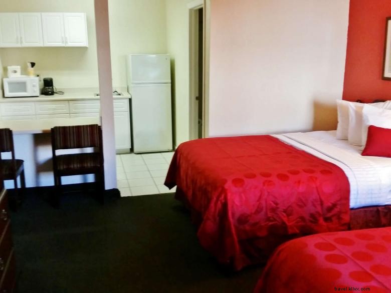 Country Hearth Inn & Suites – Cozy & Affordable Stays in Augusta