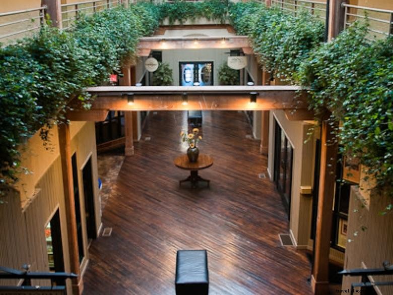 Stay at Hawthorn Suites by Wyndham – Rome’s Comfortable & Convenient Accommodation