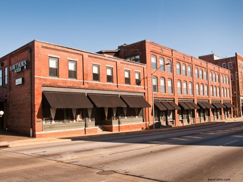 Stay at Hawthorn Suites by Wyndham – Rome’s Comfortable & Convenient Accommodation