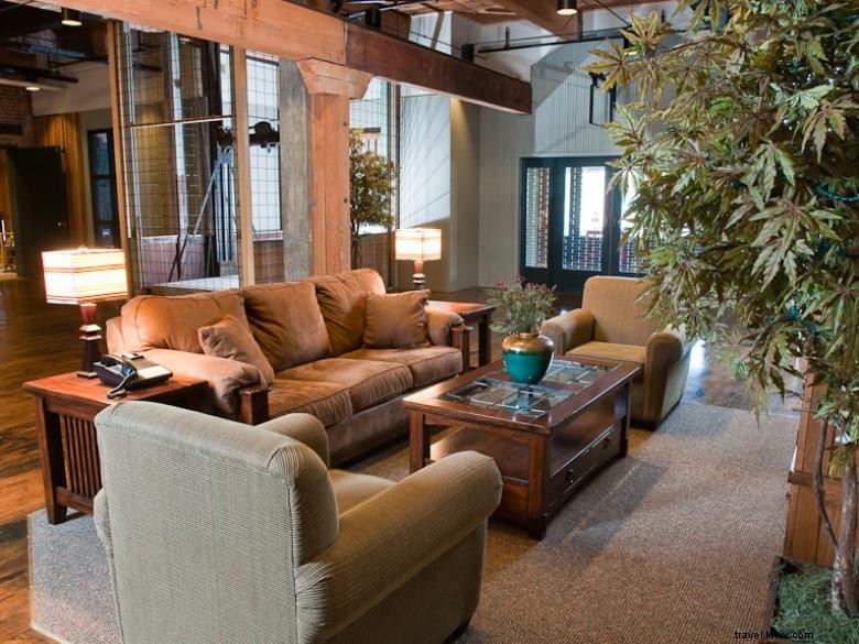 Stay at Hawthorn Suites by Wyndham – Rome’s Comfortable & Convenient Accommodation