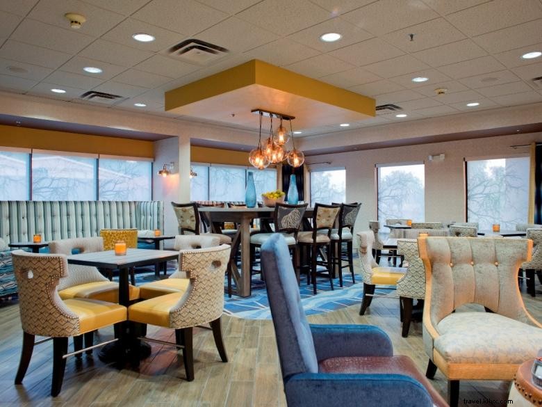 Stay Comfortably at Hampton Inn Milledgeville – Modern Rooms & Friendly Service