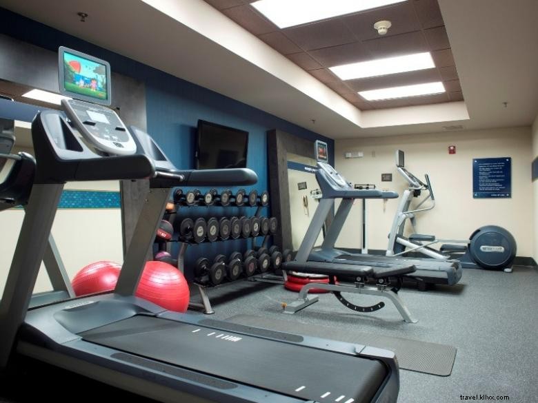 Stay Comfortably at Hampton Inn Milledgeville – Modern Rooms & Friendly Service