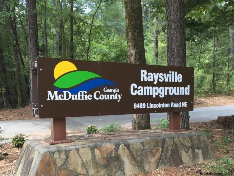 Raysville Campground – Lakeside Camping & Relaxation