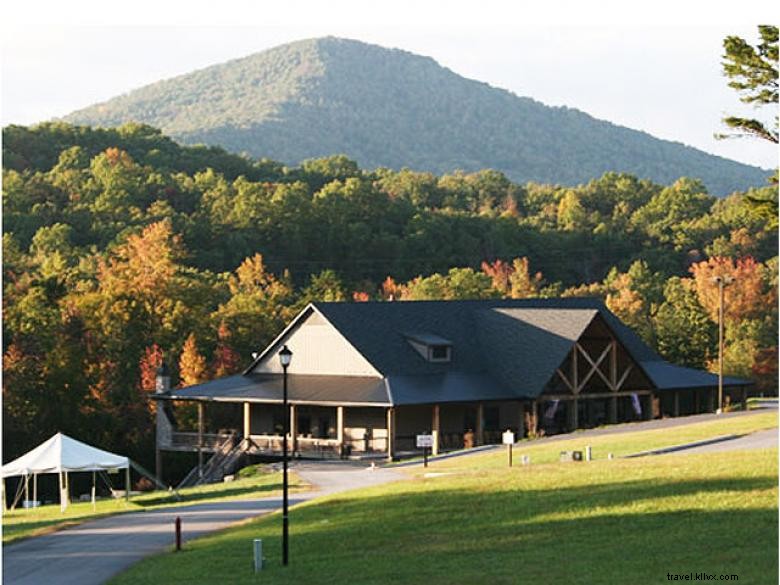 Copperhead Lodge: Relaxing Retreat in Scenic Surroundings