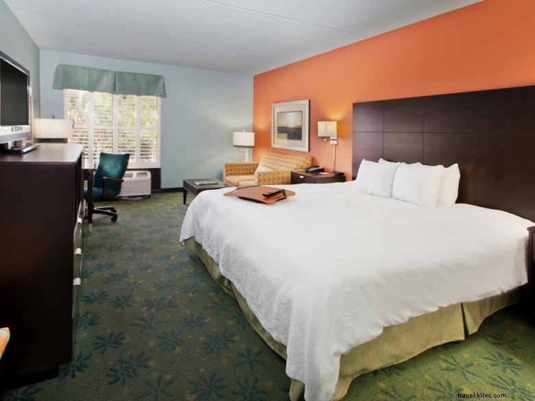 Hampton Inn St. Simons Island – Comfortable Beachfront Stay with Modern Amenities