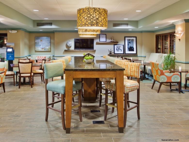 Hampton Inn St. Simons Island – Comfortable Beachfront Stay with Modern Amenities