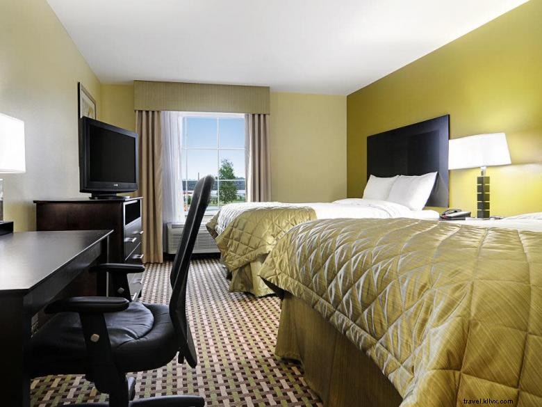 Best Western Plus Brunswick Inn & Suites – Comfort & Convenience in Brunswick