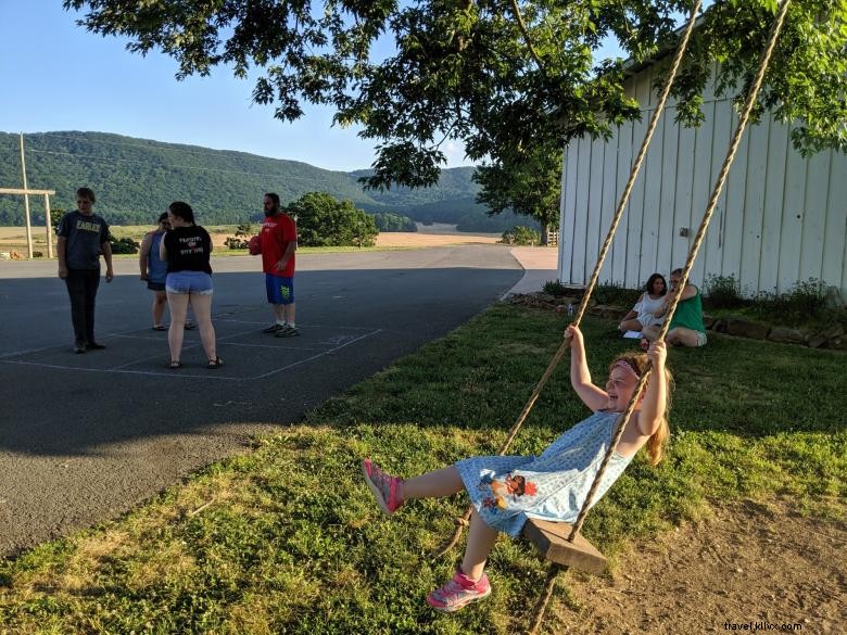 Mountain Cove Farms Resort – Premium Cabin Getaways