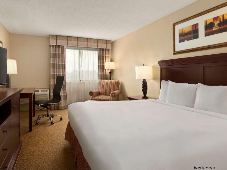 Country Inn & Suites by Carlson – Your Gateway to Atlanta Airport South