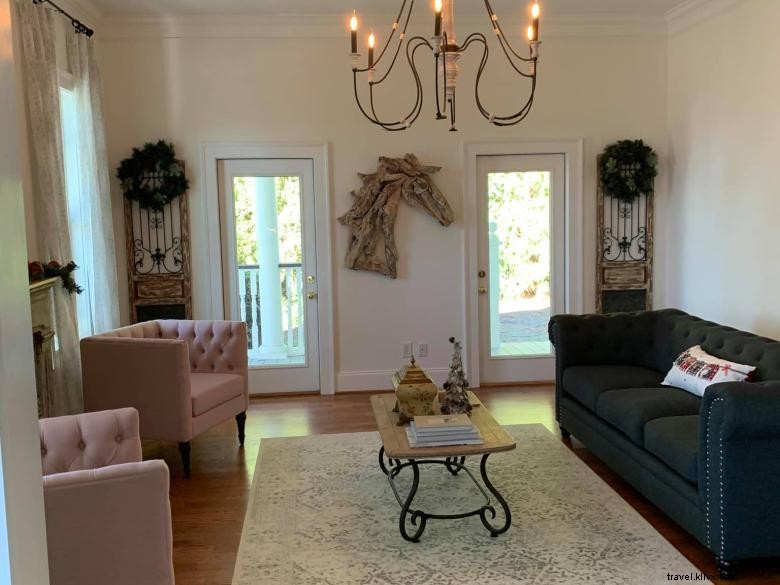 Ava House Inn & Event Venue – Elegant Stays & Celebrations