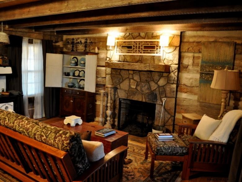 Experience Rustic Luxury: The Cabin in the Vines