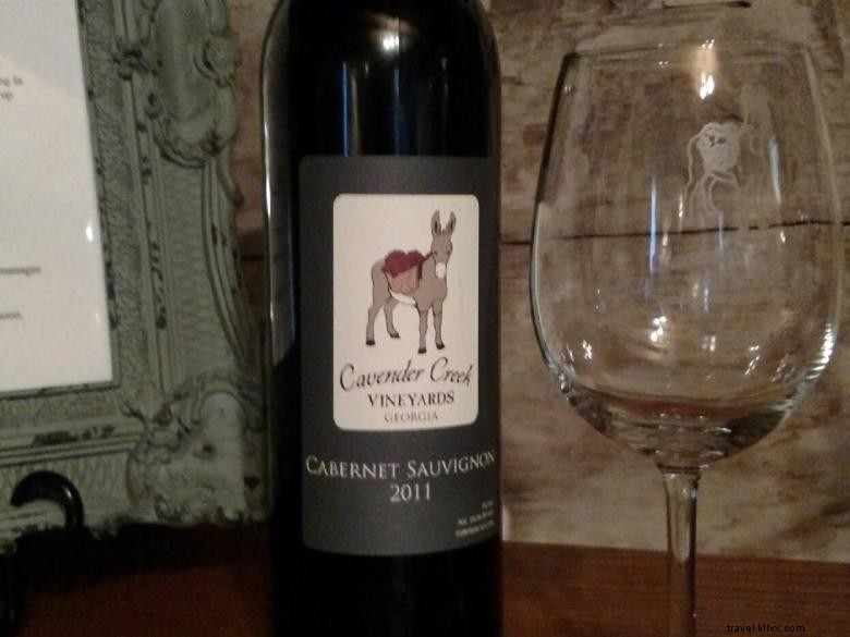 Experience Rustic Luxury: The Cabin in the Vines