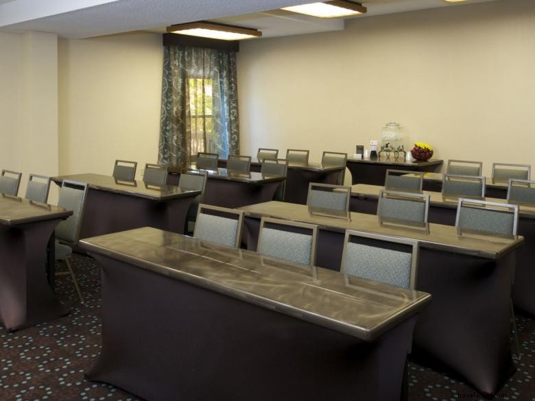 Hampton Inn Lawrenceville – Comfortable Stay & Convenient Amenities