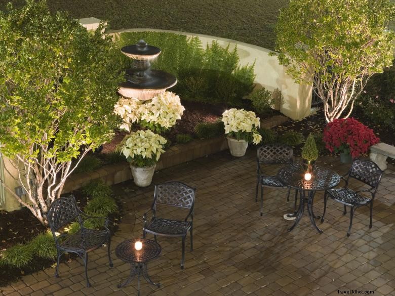 Mulberry Grove Inn – Historic Elegance Meets Modern Comfort