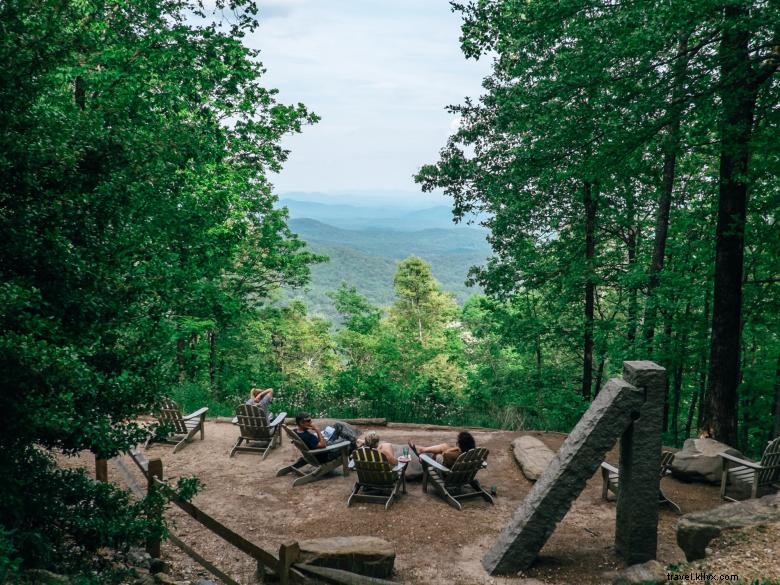 Len Foote Hiking Inn – Your Ultimate Trailhead Retreat