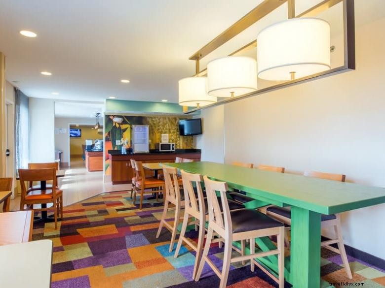 Baymont by Wyndham Savannah Midtown – Modern Comfort & Convenient City Access