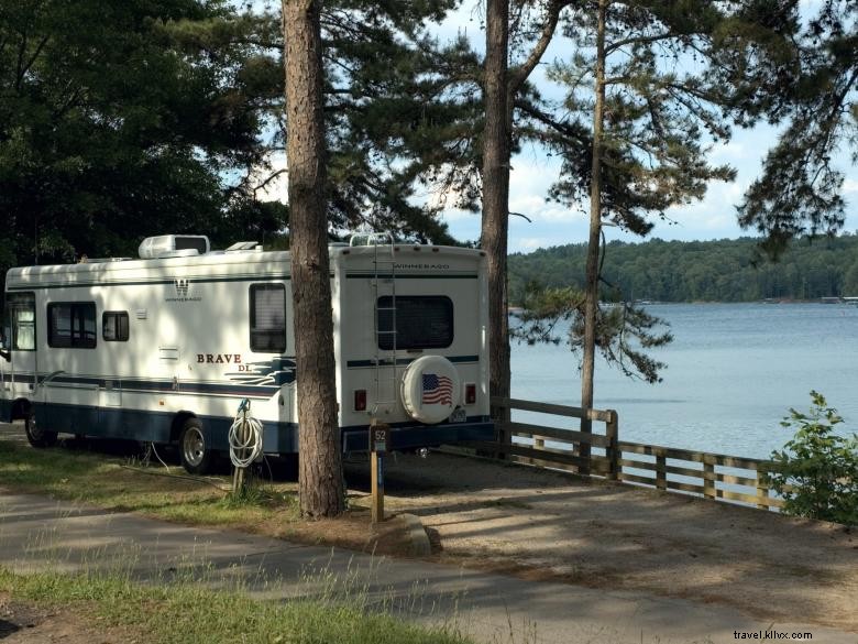 Explore Tugaloo State Park: Scenic Lakes, Lodging & Family Recreation