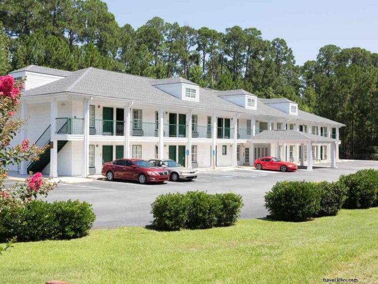 Super 8 by Wyndham Statesboro – Comfortable, Affordable Stay