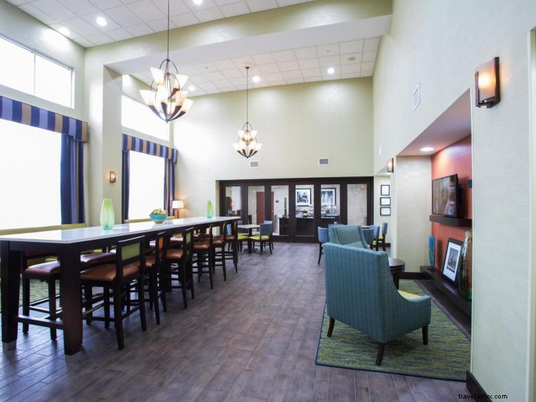 Hampton Inn & Suites Savannah – I-95 South Gateway: Comfort & Convenience