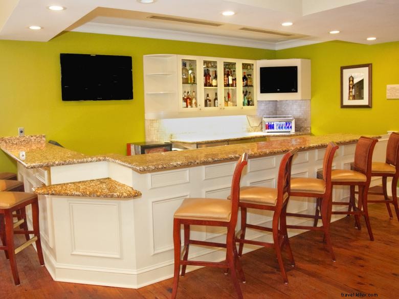 Hilton Garden Inn Savannah Midtown – Modern Comfort in the Heart of Savannah