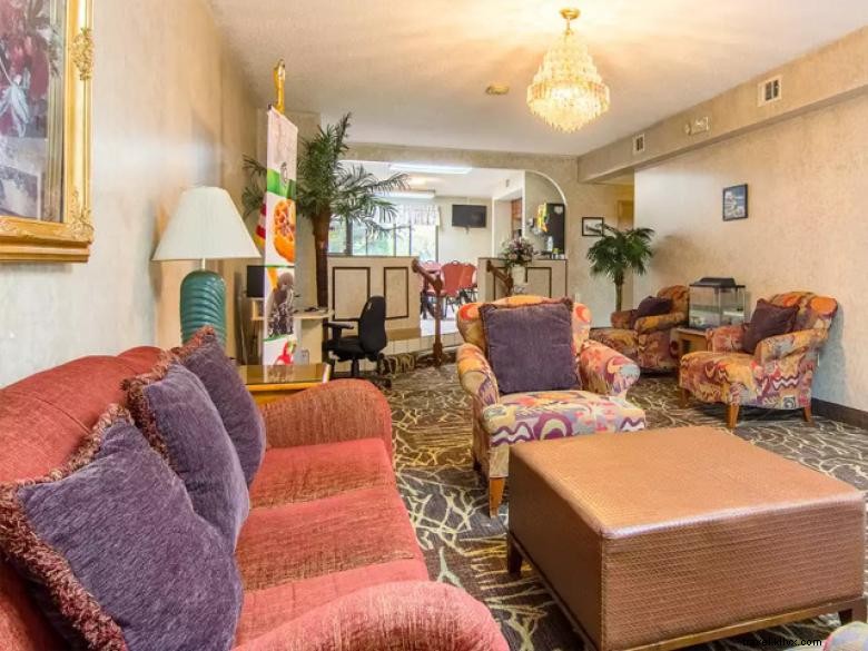 Quality Inn Oakwood – Comfortable & Convenient Hotel Stay