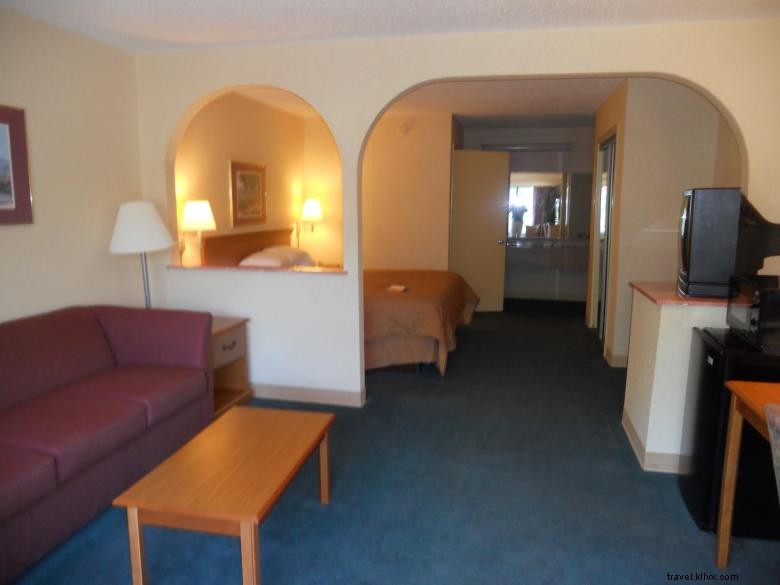 Quality Inn Oakwood – Comfortable & Convenient Hotel Stay