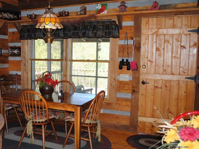 Snuffy s Shack: Cozy Café & Snack Spot