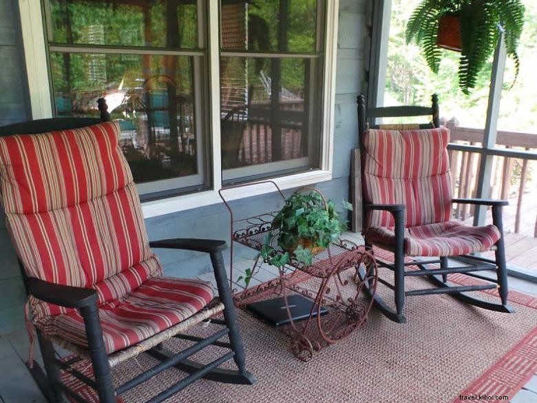 Snuffy s Shack: Cozy Café & Snack Spot