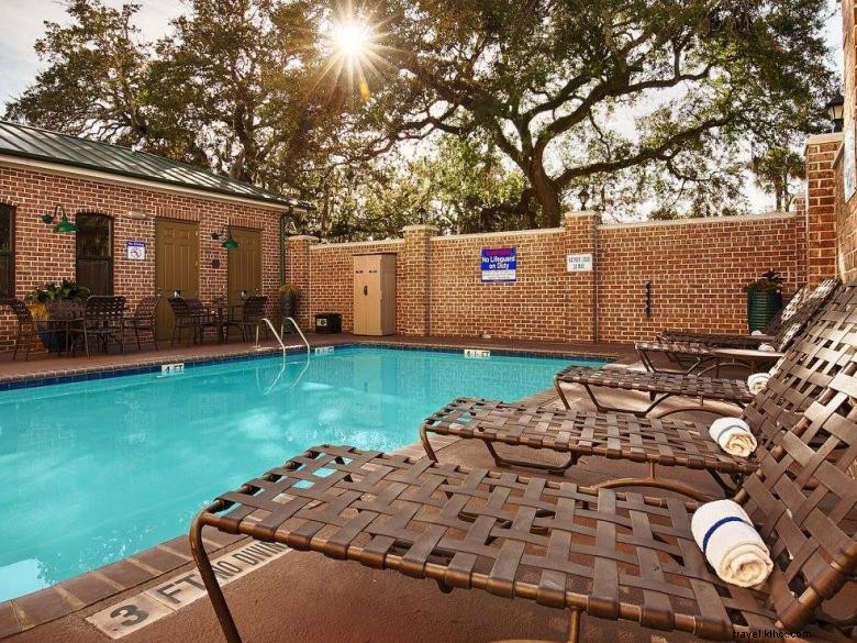 Best Western Plus – Savannah Historic District: Modern Comfort in Historic Charm