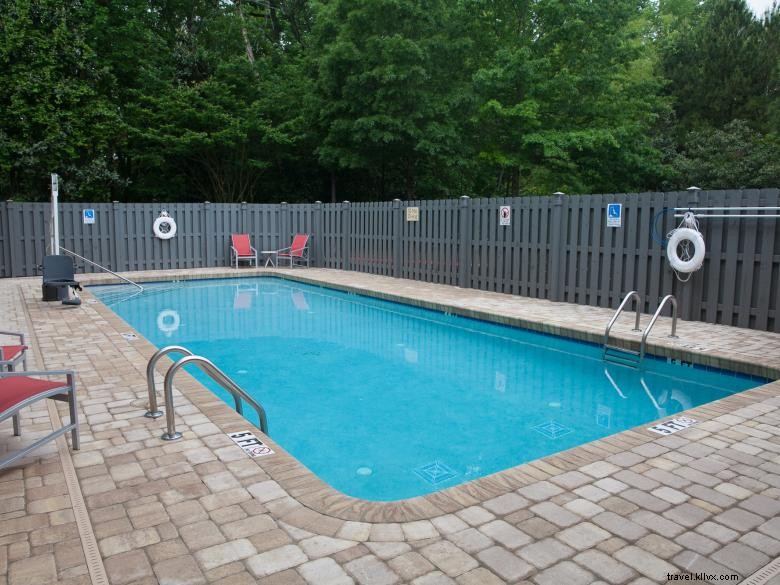 DoubleTree by Hilton Hotel Atlanta – Alpharetta: Luxury Comfort & Modern Amenities