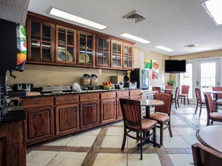 Quality Inn Waynesboro – Comfortable Stay with Excellent Amenities