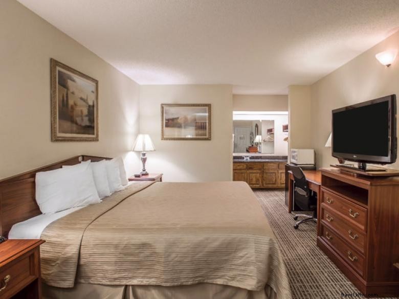 Quality Inn Waynesboro – Comfortable Stay with Excellent Amenities