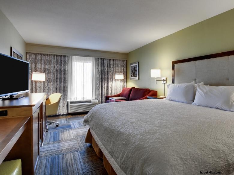 Experience Comfort & Convenience at Hampton Inn & Suites Cordele