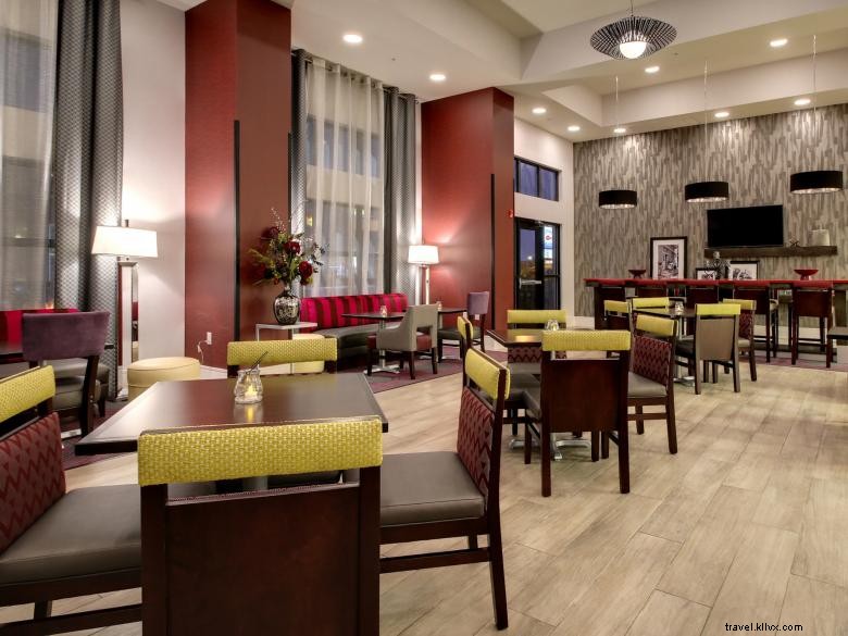 Experience Comfort & Convenience at Hampton Inn & Suites Cordele