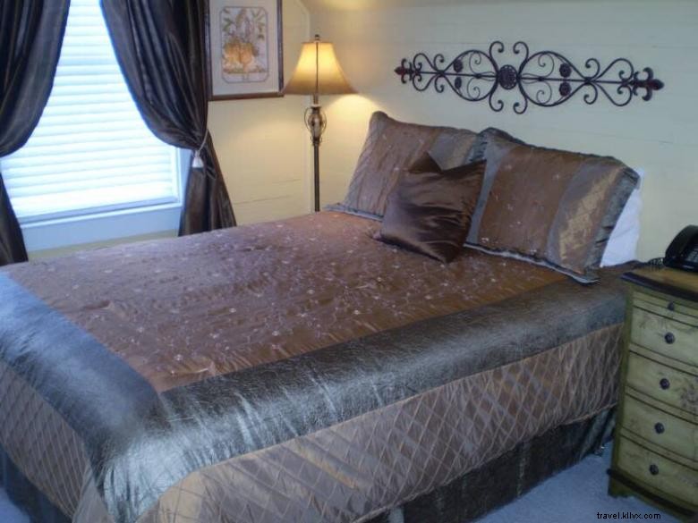 The Ragsdale Inn – Historic Coastal Retreat & Wedding Venue