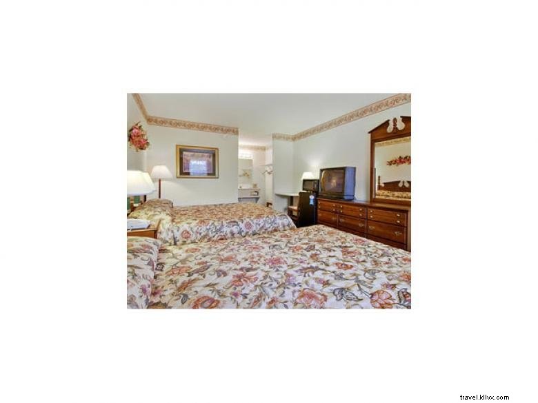 Garden Inn & Suites Pine Mountain – Premier Lodge Near Callaway Gardens