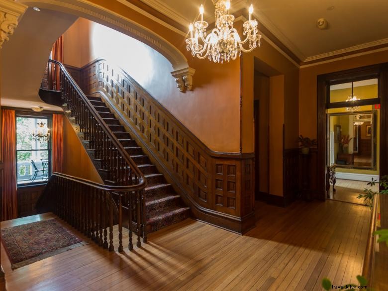 The Kehoe House: Classic Historic B&B in Savannah, GA