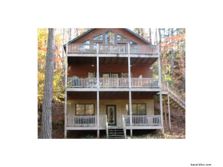Riverfront Cabins in Ellijay, GA – Hot Tub, Fireplace, Private Resort
