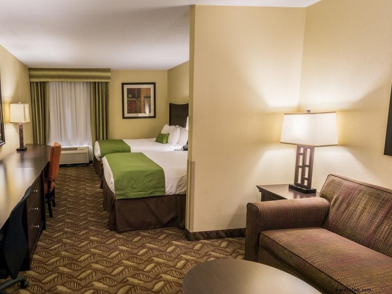 Ecco Suites Augusta – Luxury Comfort & Convenient Location