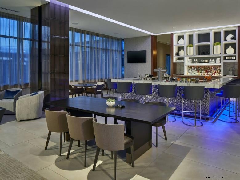 AC Hotel Atlanta Airport Gateway – Modern Comfort & Convenience Near Hartsfield‑Jackson