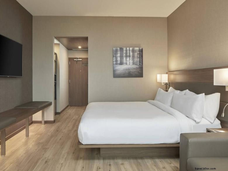 AC Hotel Atlanta Airport Gateway – Modern Comfort & Convenience Near Hartsfield‑Jackson