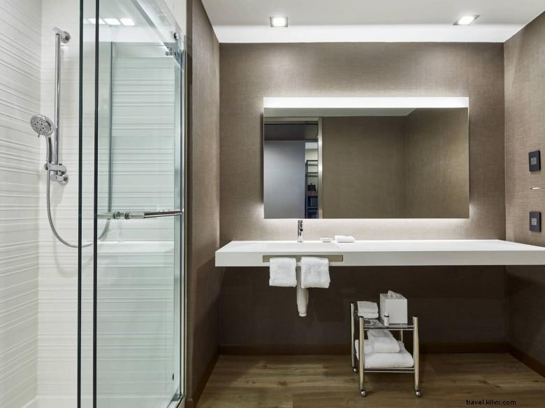 AC Hotel Atlanta Airport Gateway – Modern Comfort & Convenience Near Hartsfield‑Jackson